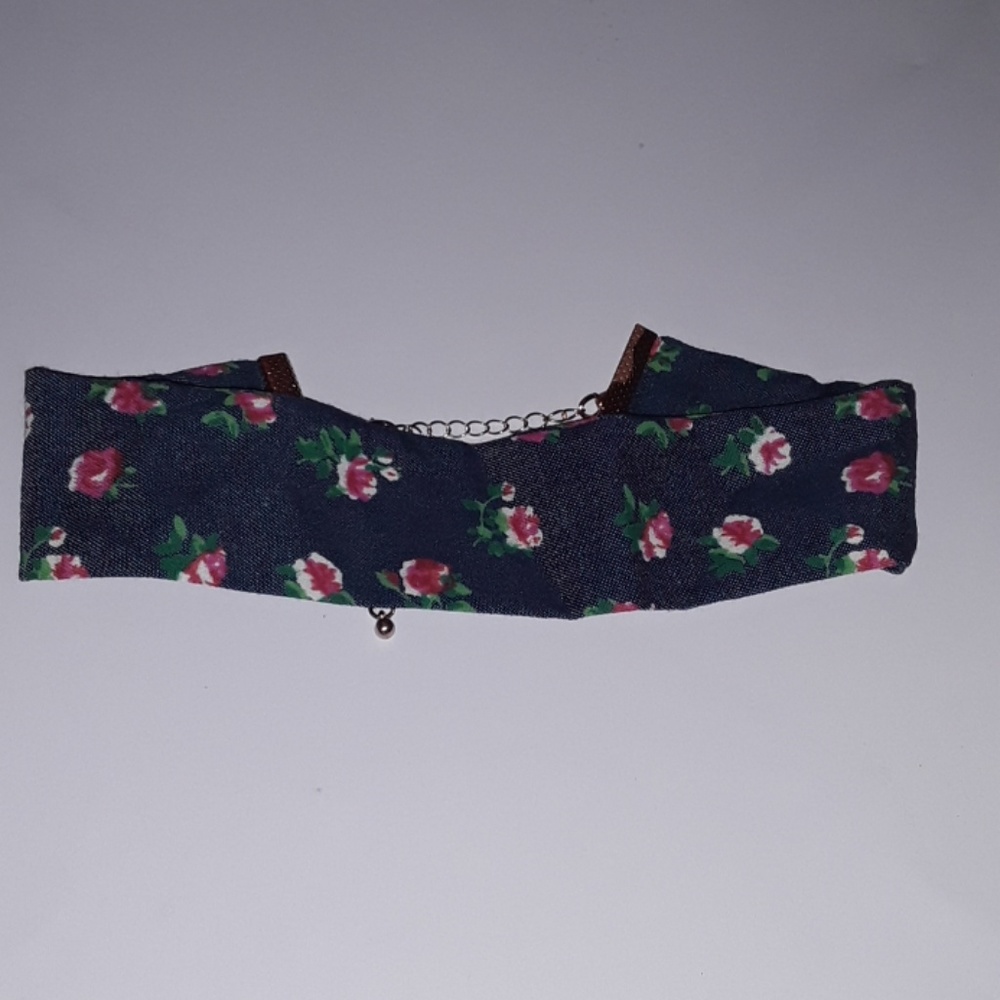 Denim floral printed choker